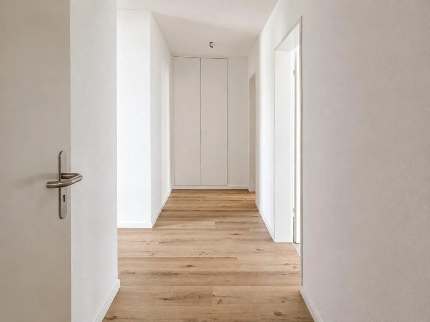 Modern apartment with two balconies in an attractive location in Birsfelden - Photo 2 of 8