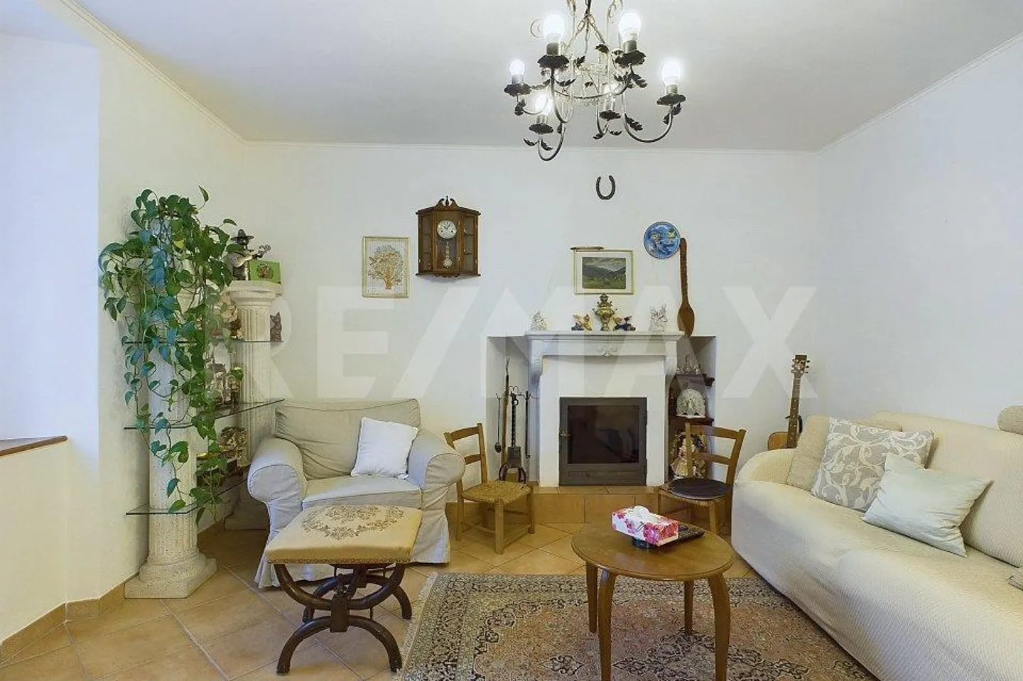 Elegante casa di 6 stanze con giardino e garage in posizione tranquilla - Foto 6 di 13