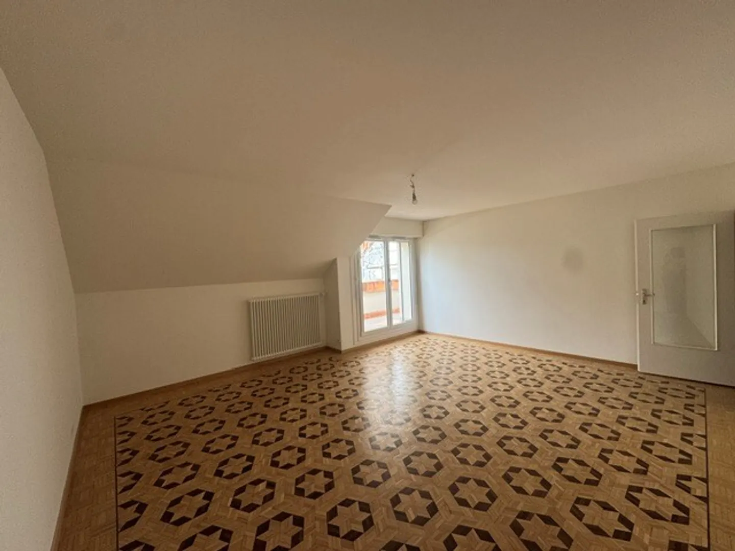 Appartamento completamente ristrutturato di 4 locali No 32 al 3° piano - Foto 2 di 12