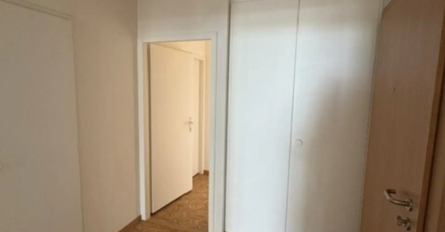 Appartamento completamente ristrutturato di 4 locali No 32 al 3° piano - Foto 5 di 12