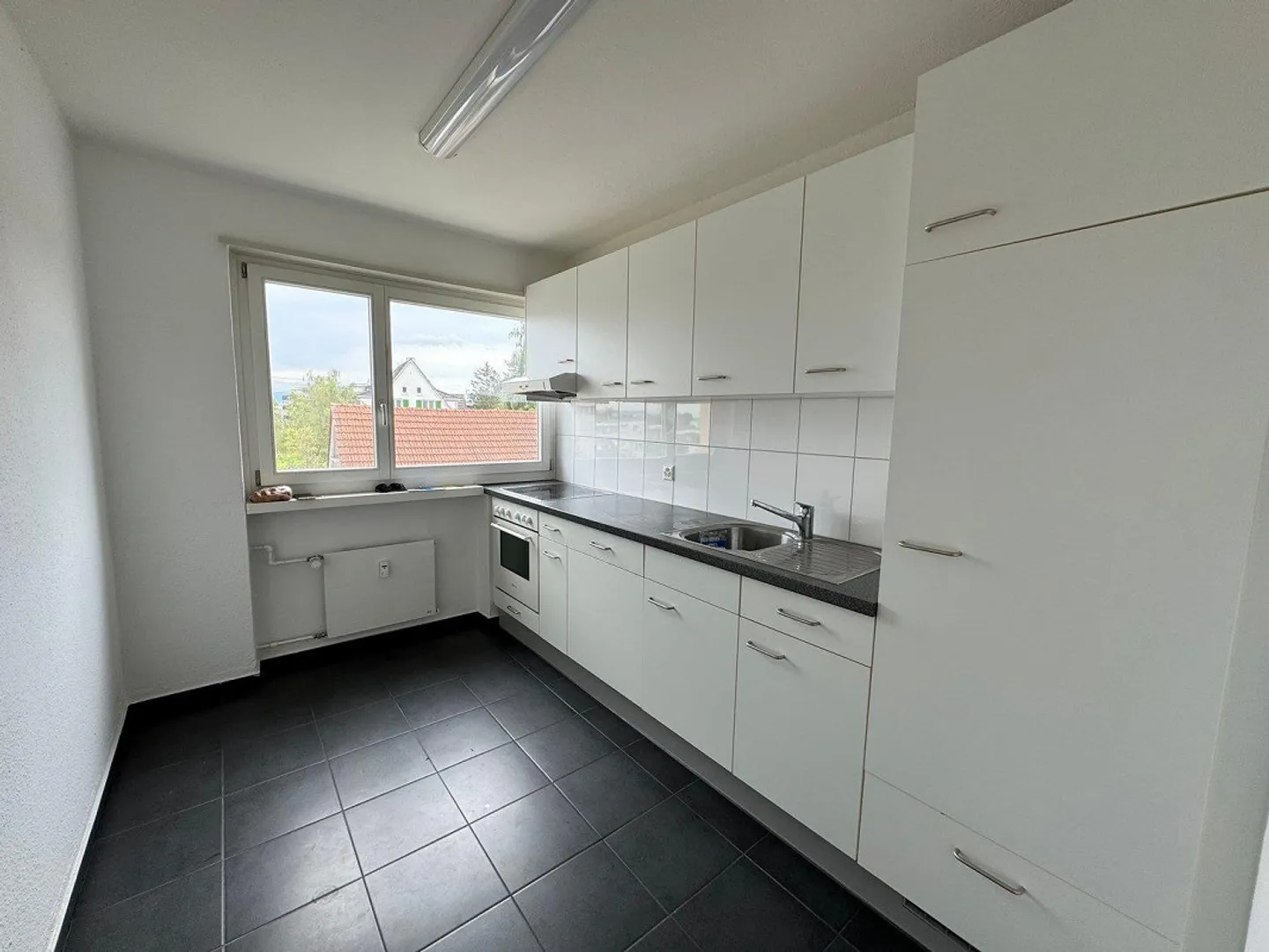 See near 4-room apartment - Photo 1 of 8