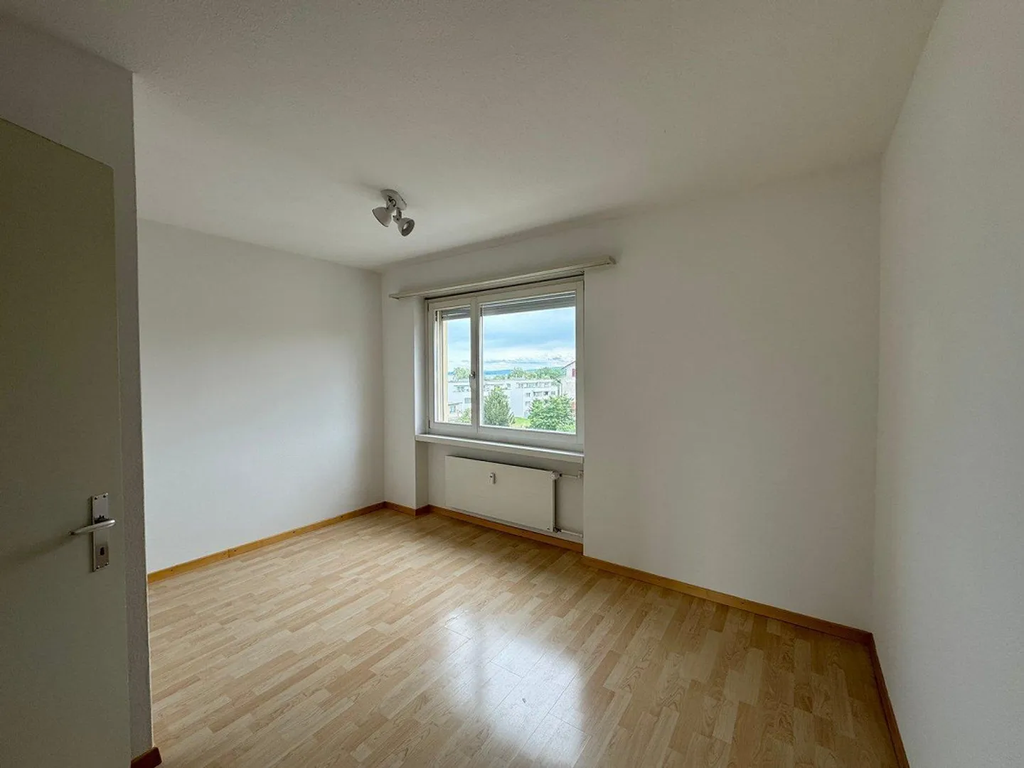 See near 4-room apartment - Photo 4 of 8