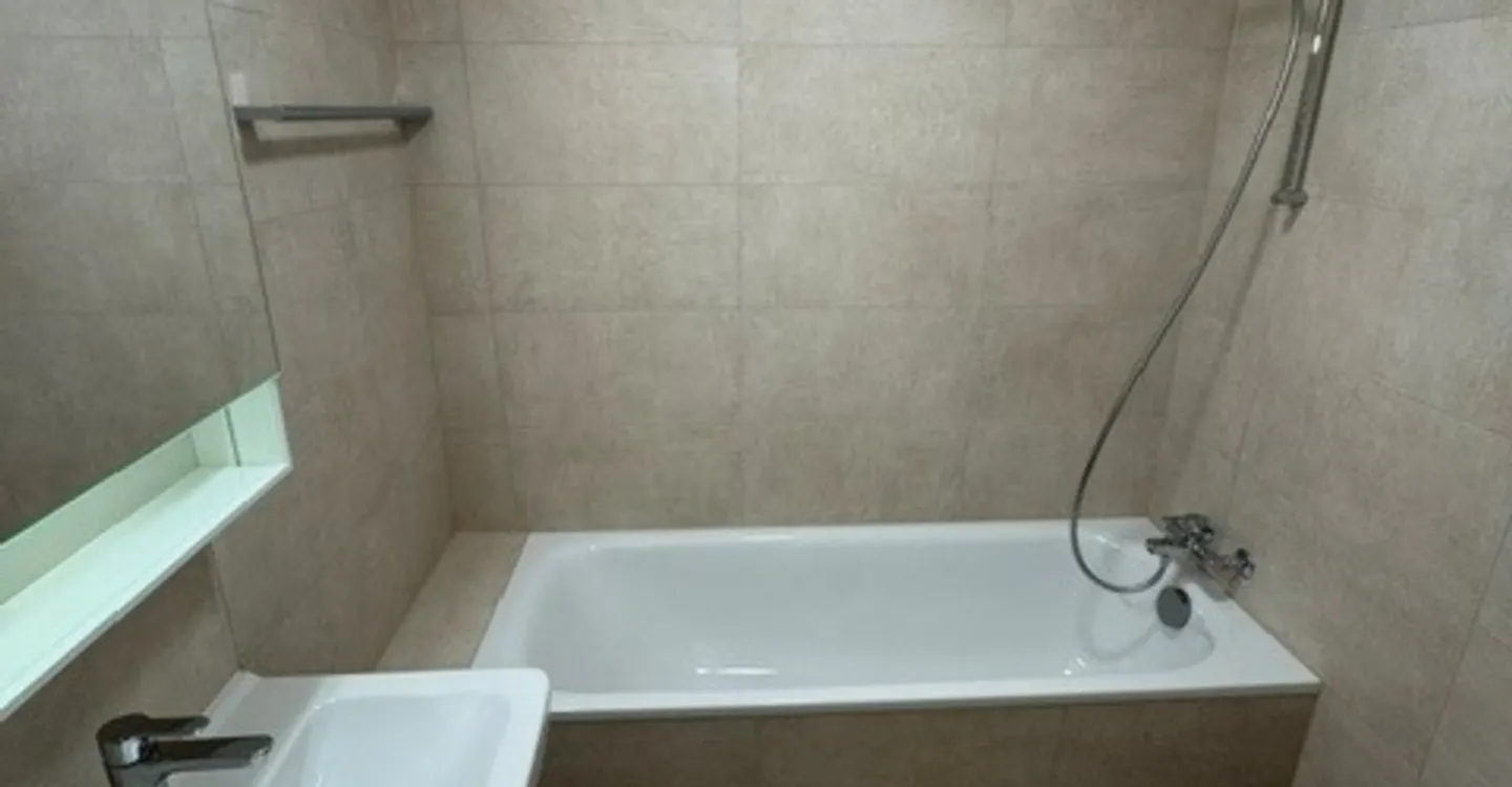 Appartamento completamente ristrutturato di 4 locali No 32 al 3° piano - Foto 11 di 12