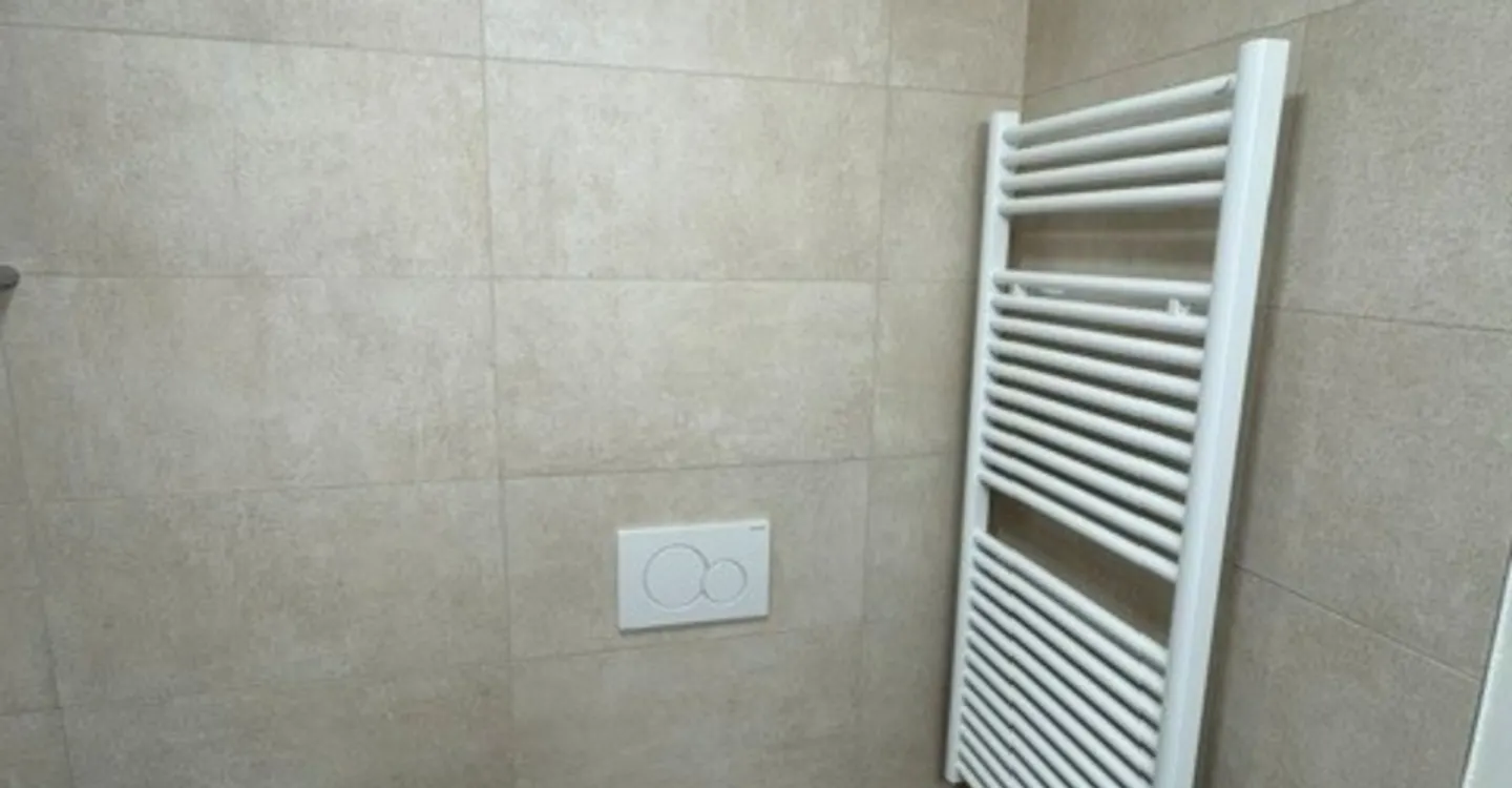 Appartamento completamente ristrutturato di 4 locali No 32 al 3° piano - Foto 12 di 12