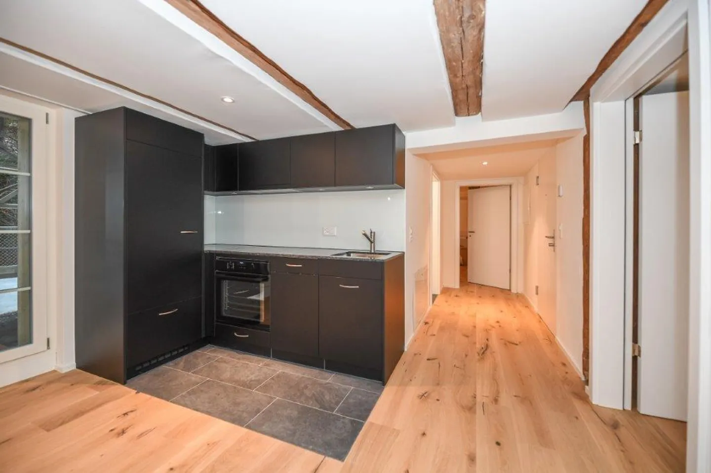 3-room apartment in the historic "Alte Mühle" in Fällanden - Photo 1 of 8