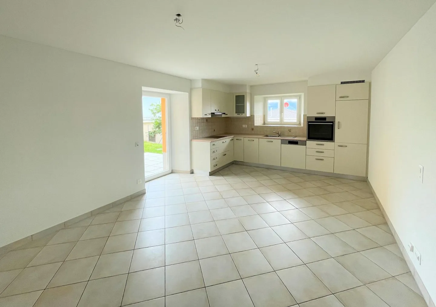 Casa spaziosa ristrutturata - Foto 6 di 14