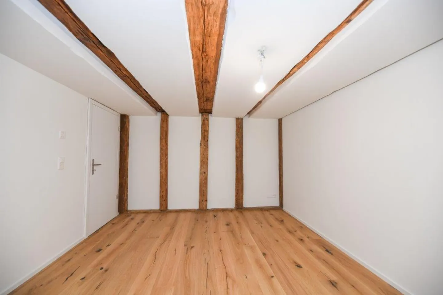 3-room apartment in the historic "Alte Mühle" in Fällanden - Photo 7 of 8