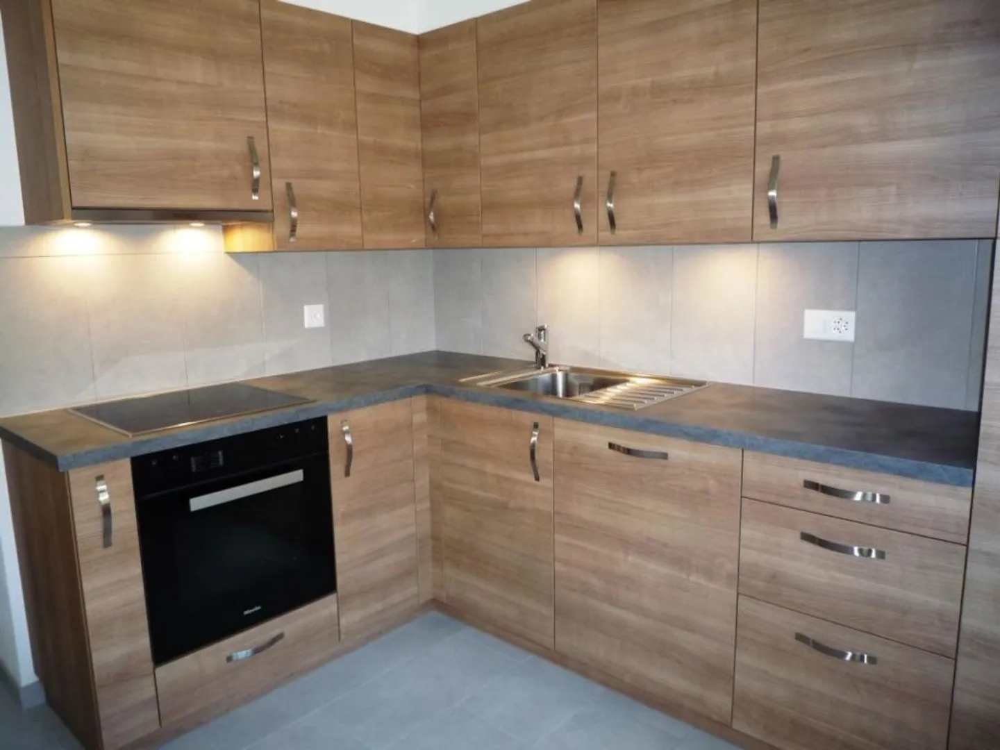 Appartement Charmant avec Balcon - Photo 1 sur 10