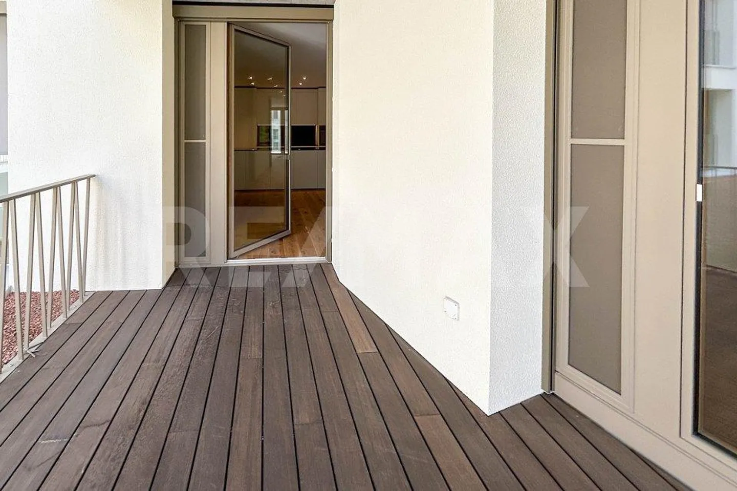 4½ Room Apartment on the 1st Floor, No. 11 - Photo 2 of 12
