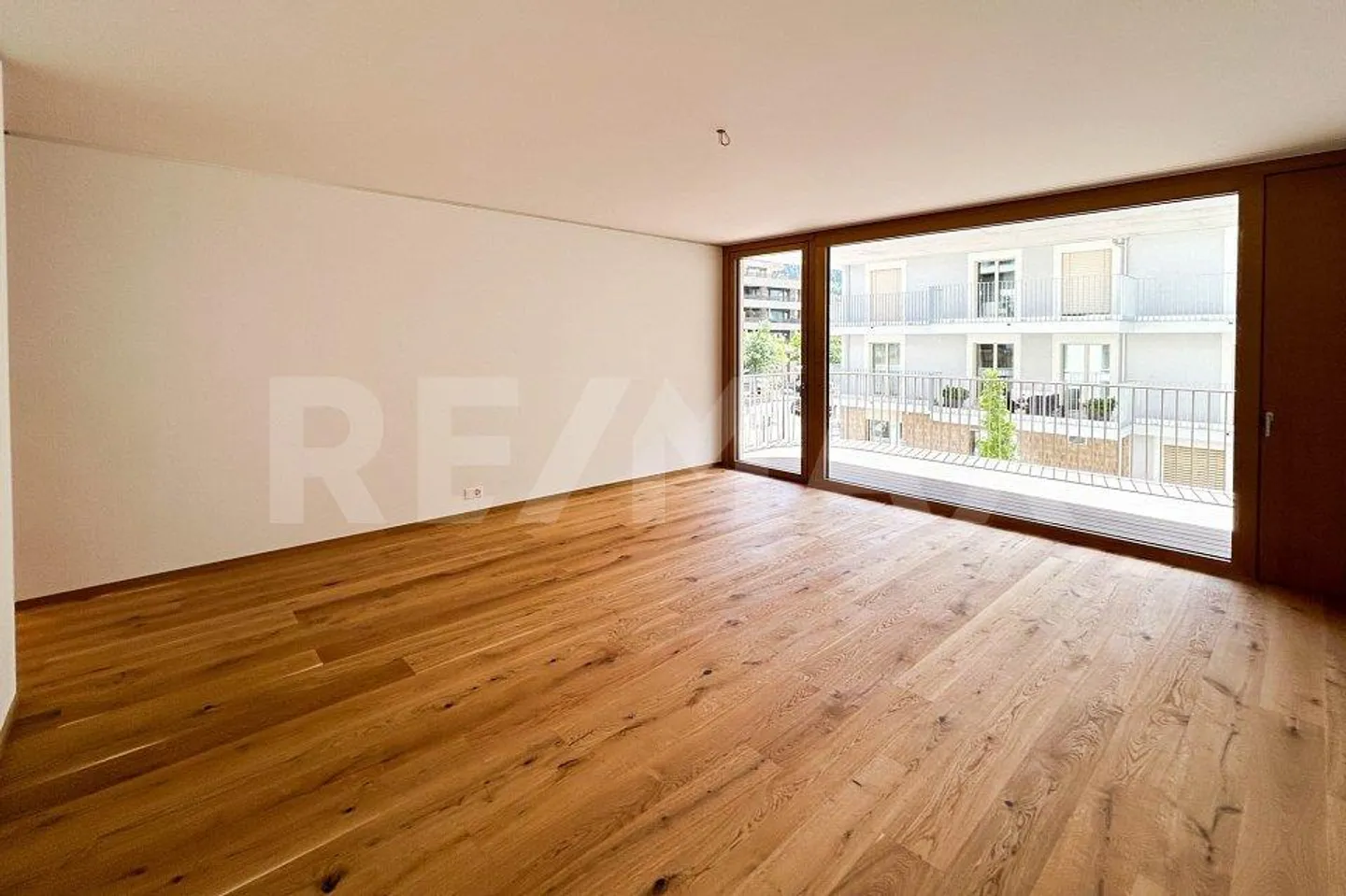 4½ Room Apartment on the 1st Floor, No. 11 - Photo 4 of 12