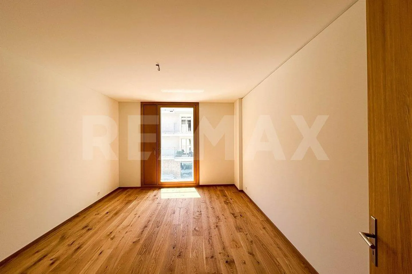 4½ Room Apartment on the 1st Floor, No. 11 - Photo 10 of 12