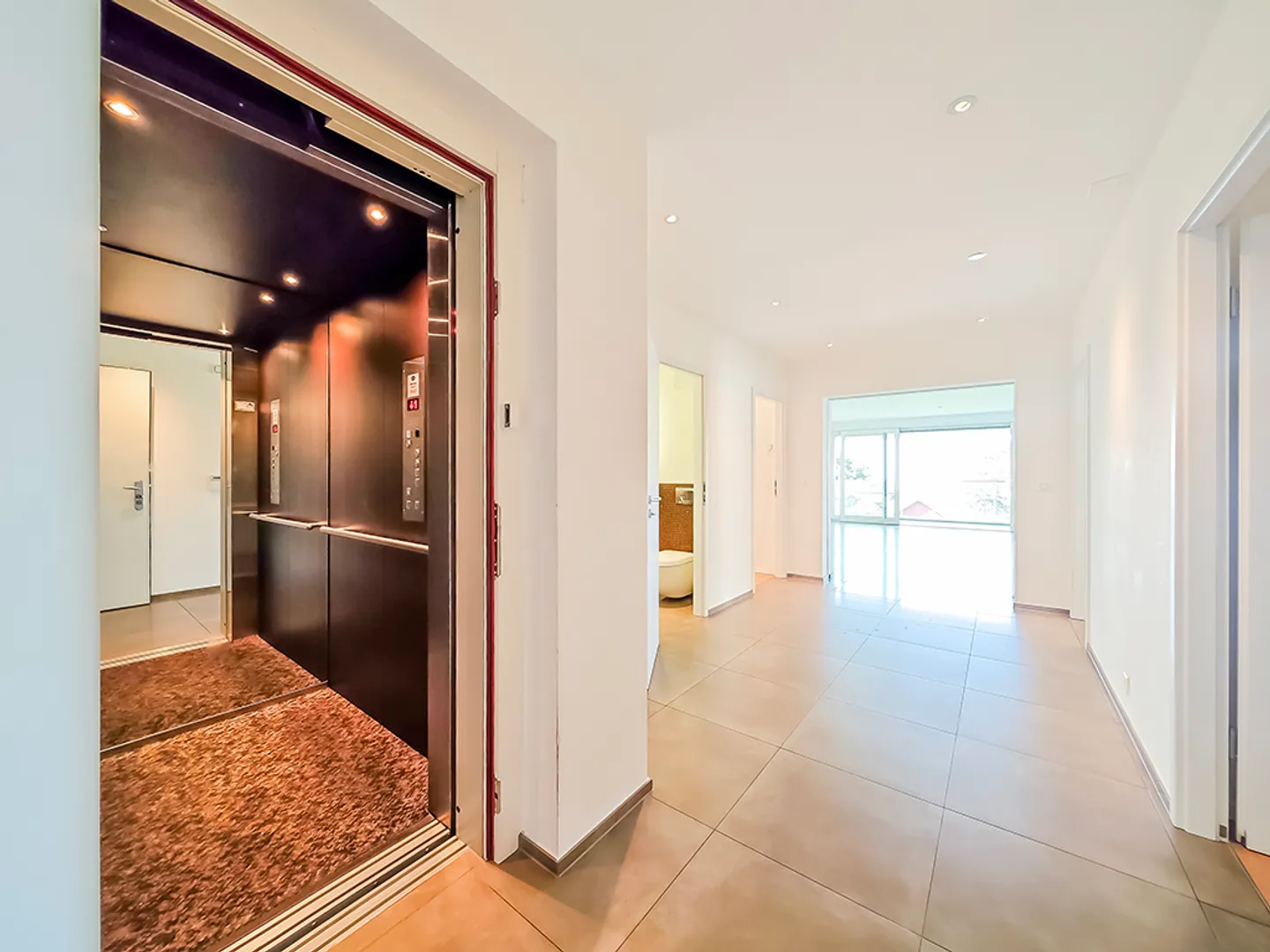 Magnificent 7.5-room apartment with lake view in Lausanne! - Photo 4 of 12