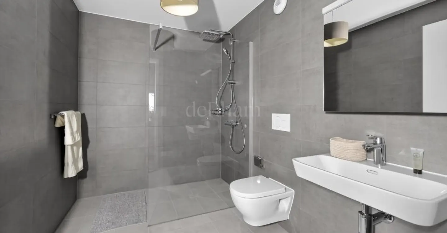 New 2.5 room apartment in senior and PMR residence - Photo 6 of 8