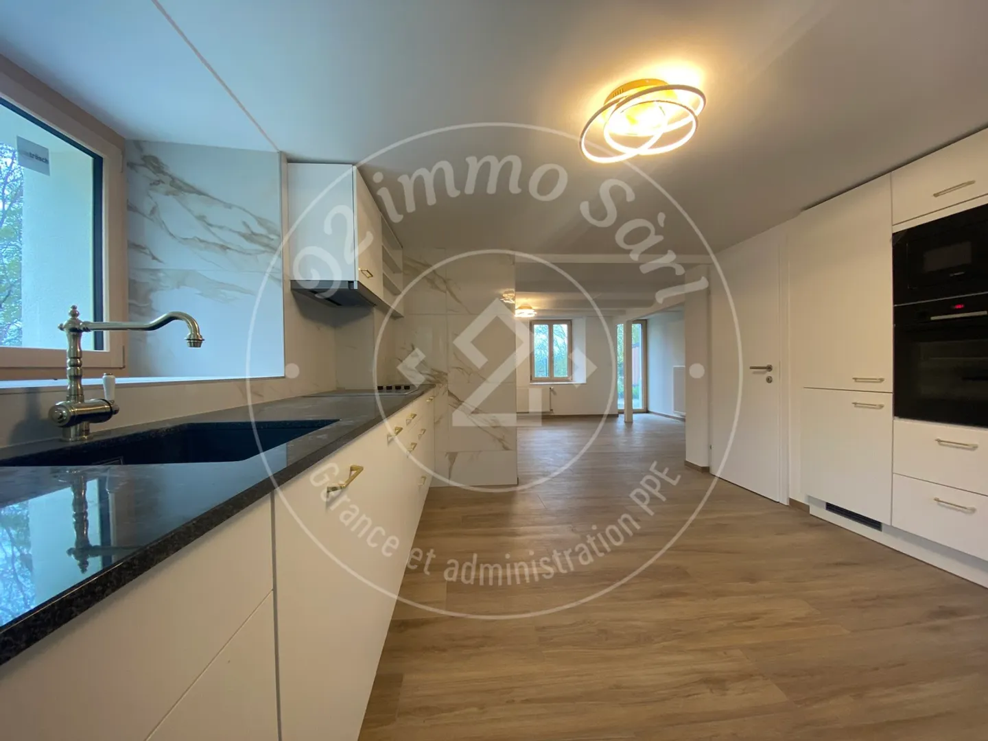 Renovated farmhouse with barn and workshop - Photo 7 of 13