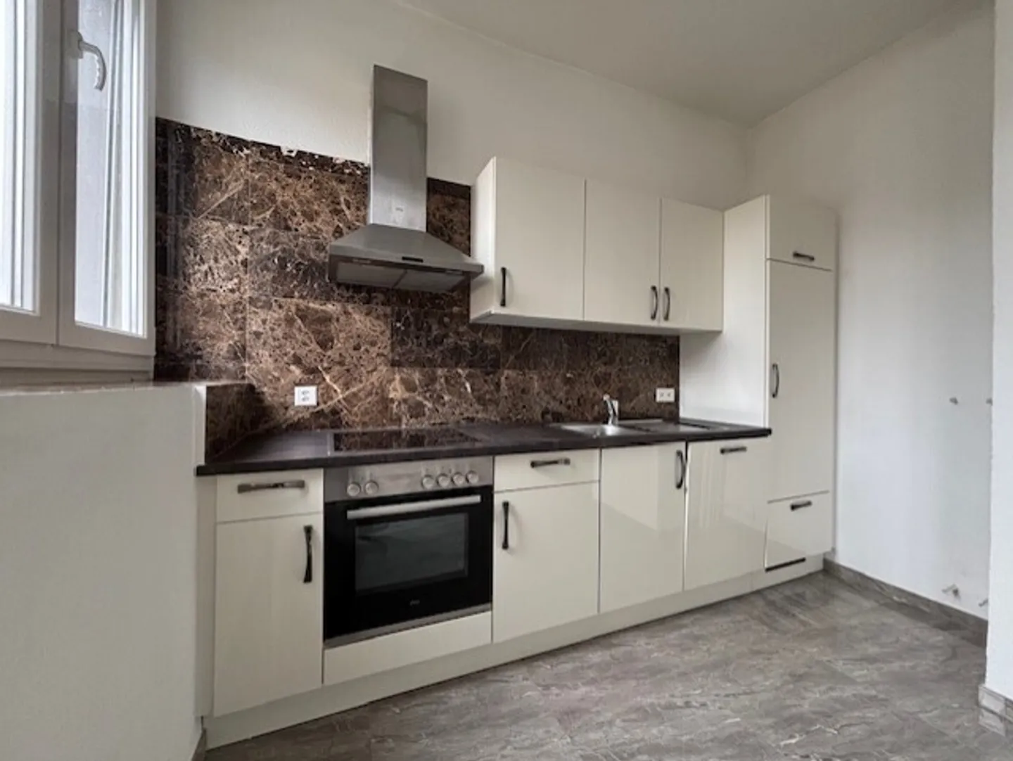 Delémont, appartement de 2.5 pces à louer - Photo 2 of 6