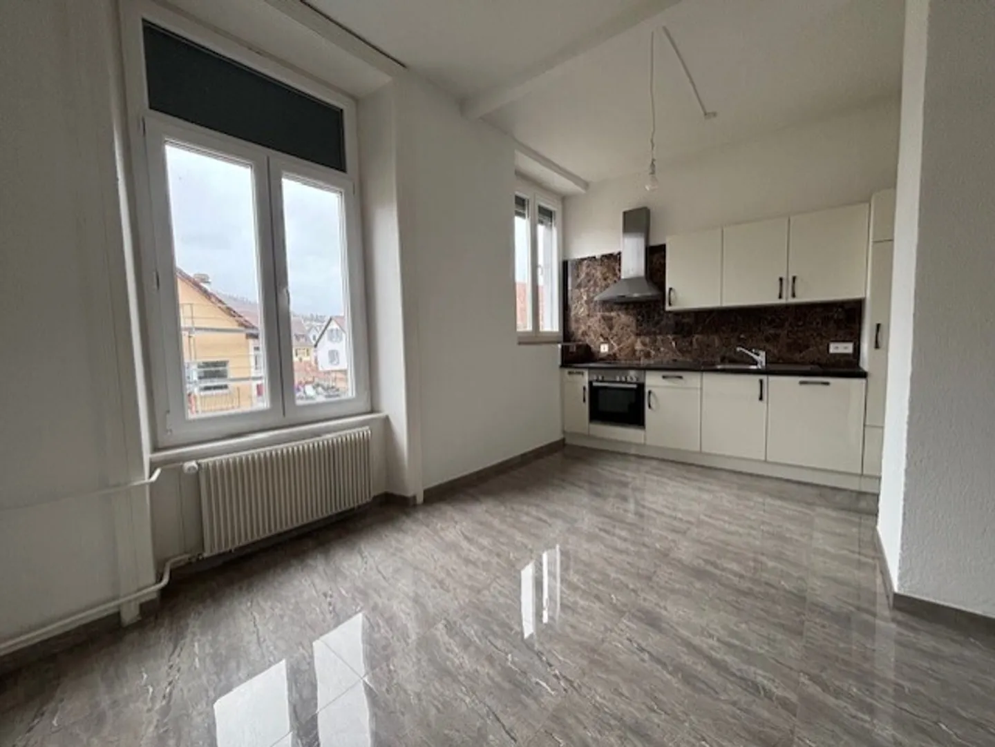 Delémont, appartement de 2.5 pces à louer - Photo 3 of 6