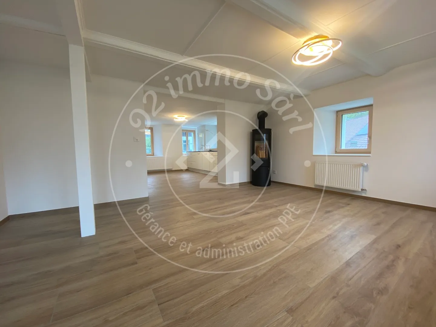 Renovated farmhouse with barn and workshop - Photo 9 of 13