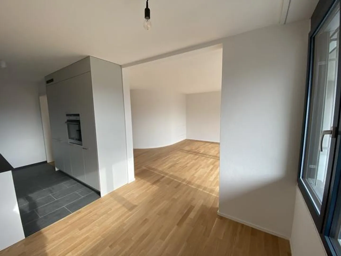 Modernes Apartment in Thun - Foto 4 von 9