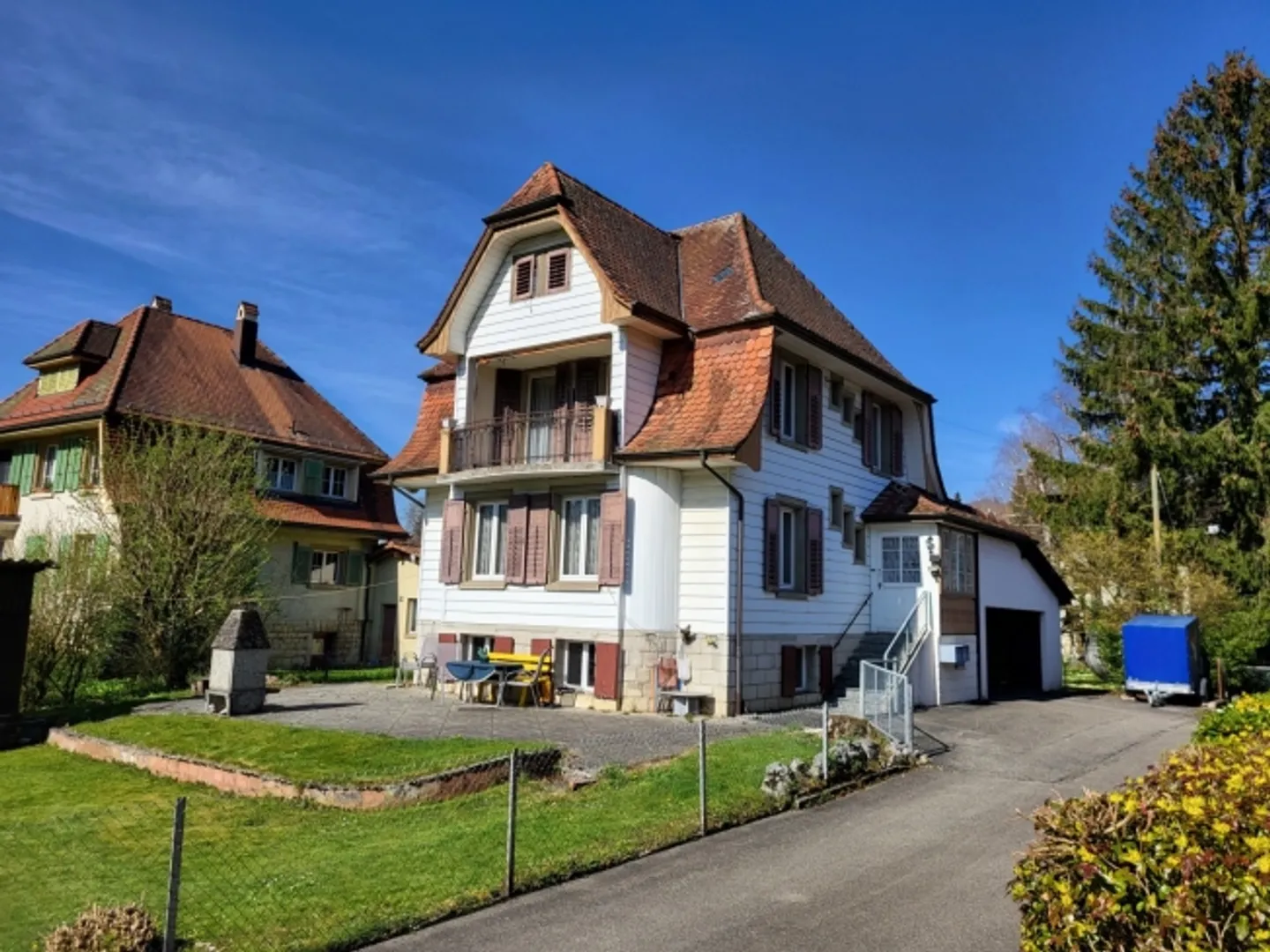 Single house for sale - Photo 1 of 12