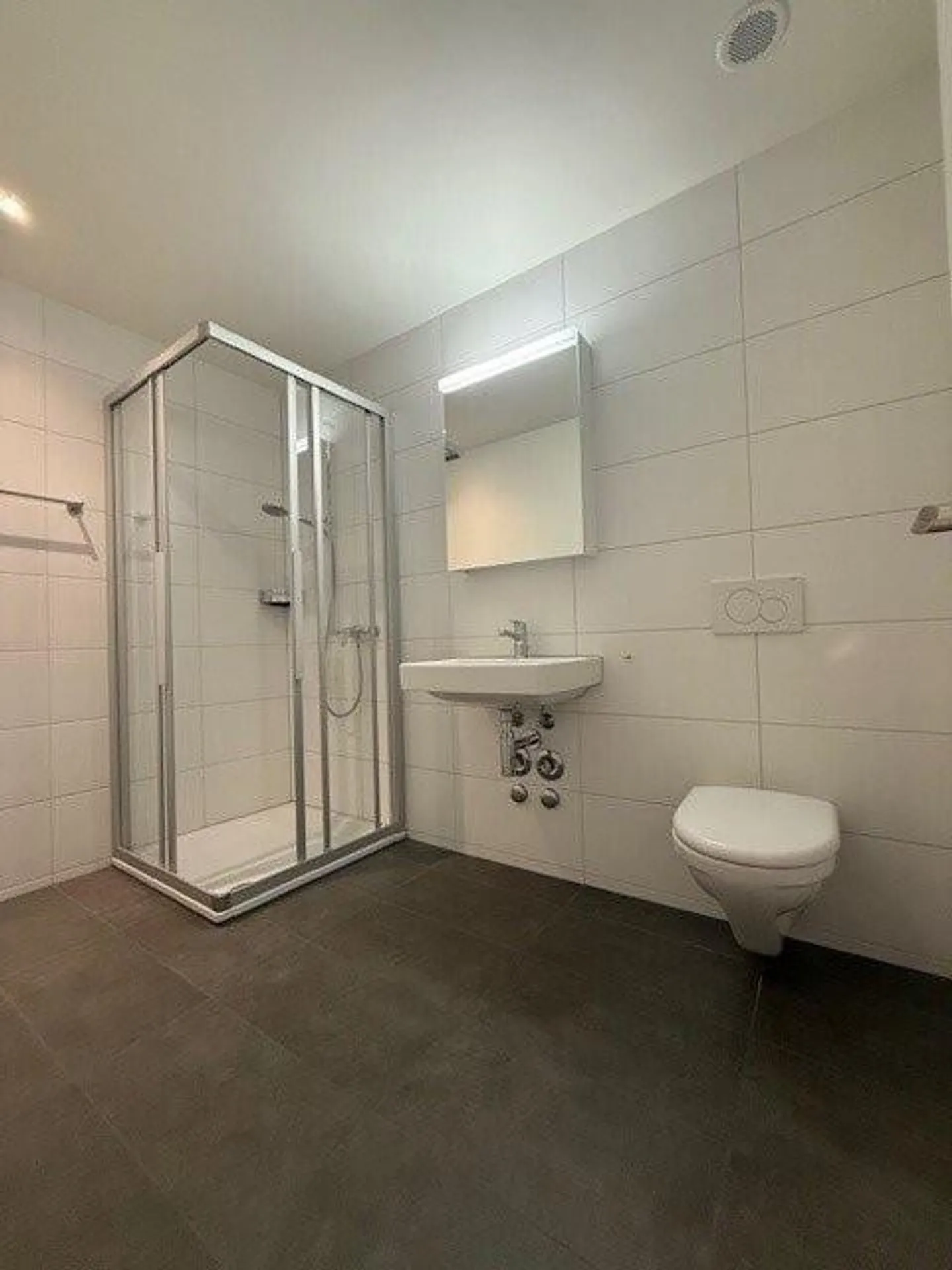 Bellissimo appartamento di 2,5 stanze in affitto a Liestal - Foto 8 di 9