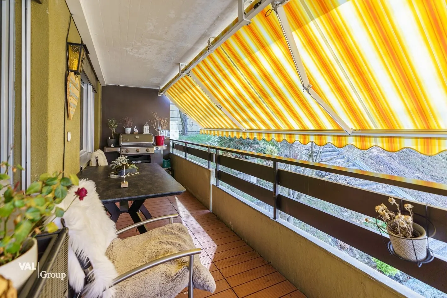 Attractive apartment in a preferred elevated location - Photo 8 of 13