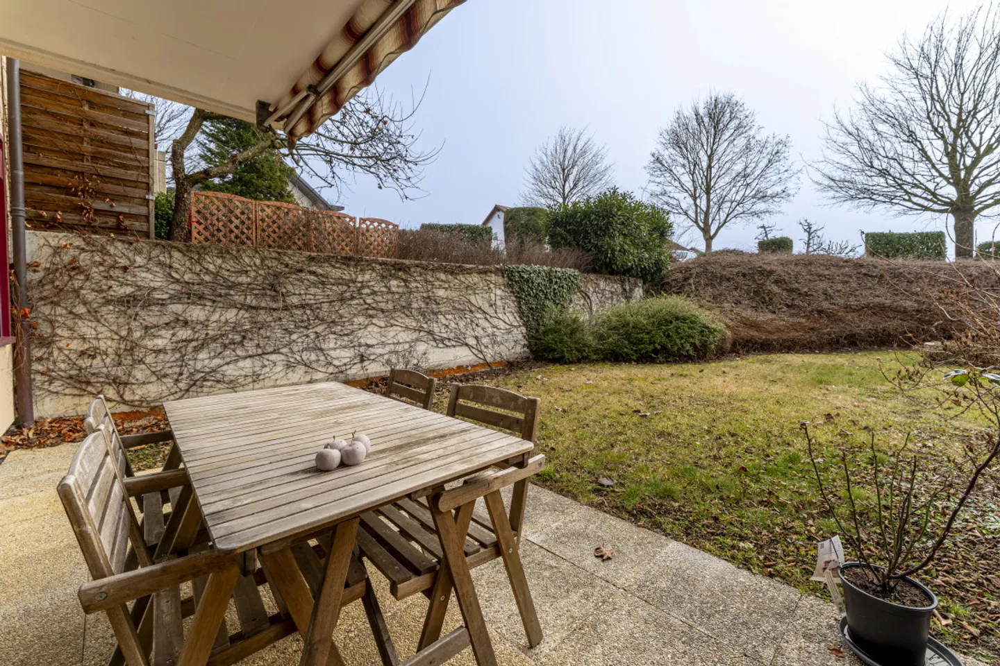 Bel Appartement dans un Cadre Calme - Photo 2 sur 4