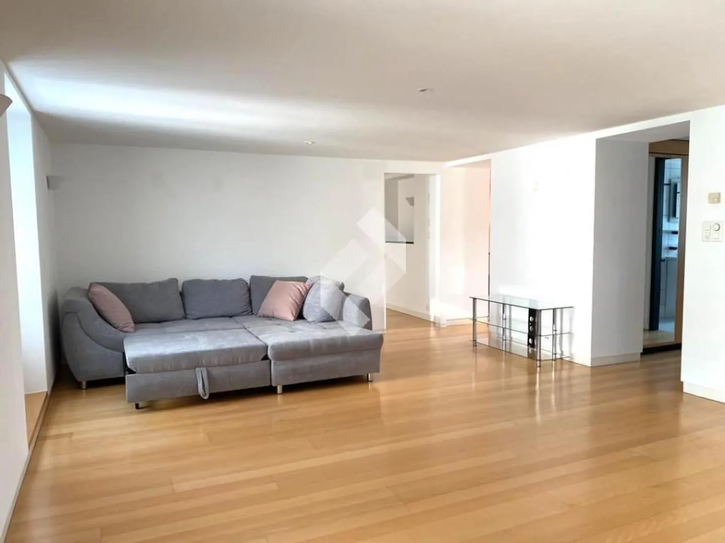 3.5 Room Maisonette with Character in the Center of Martigny - Photo 4 of 13