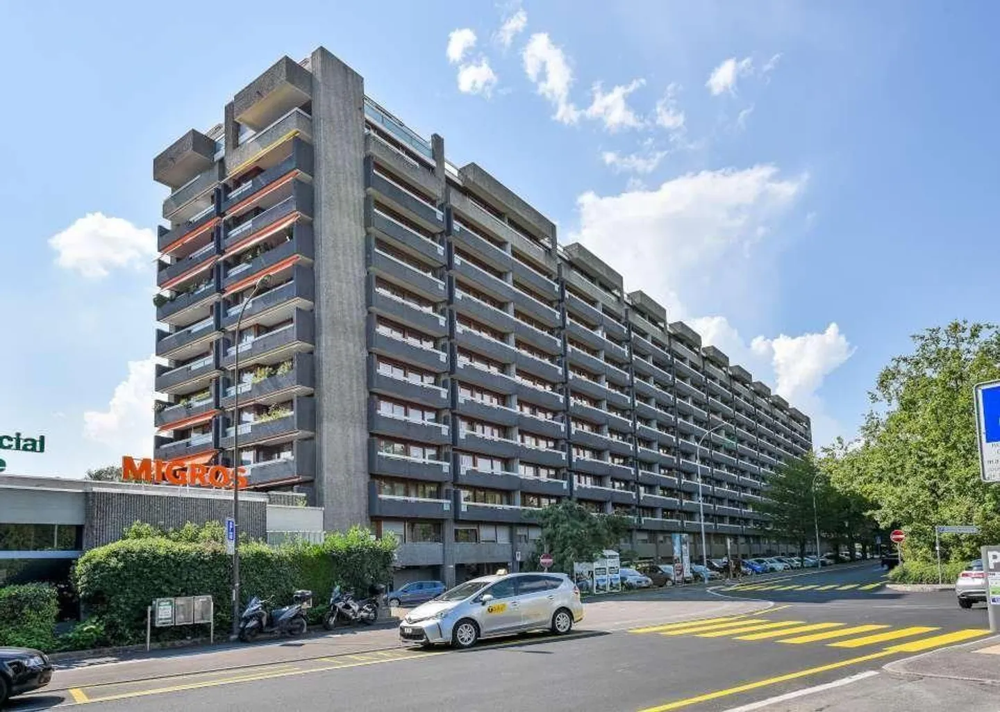 Résidence de la Tourelle - Place de parc extérieure - Photo 2 sur 2