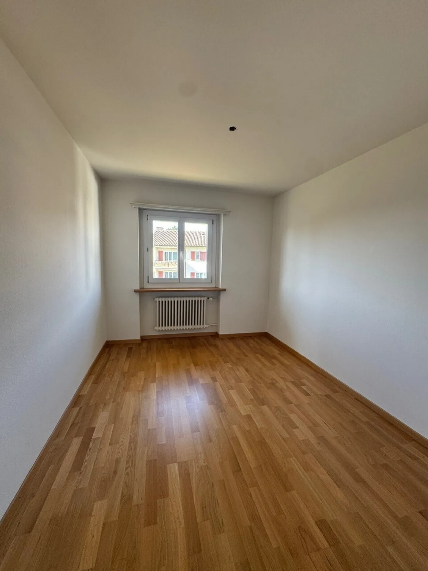 Cozy Apartment in Zurich - Photo 2 of 8