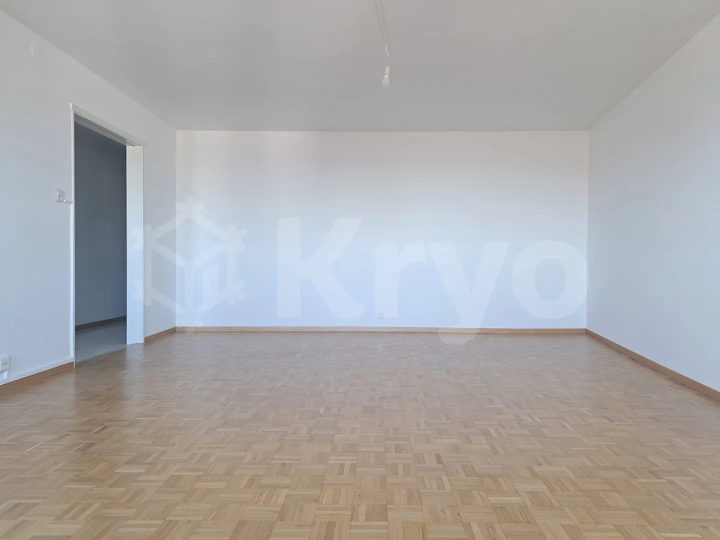 NEUCHÂTEL 41, 4,5-Zimmer-Wohnung in der Nähe des Zentrums von 91m2 - Foto 2 von 9