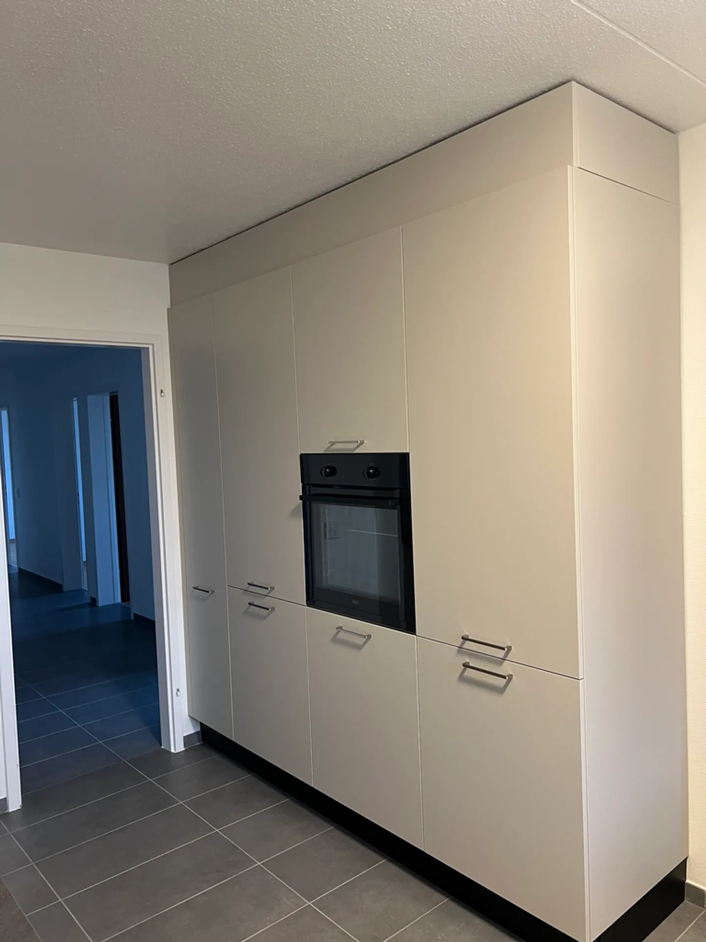 «Balkon mit ungehinderter Sicht auf die Ebene» - Foto 3 von 8