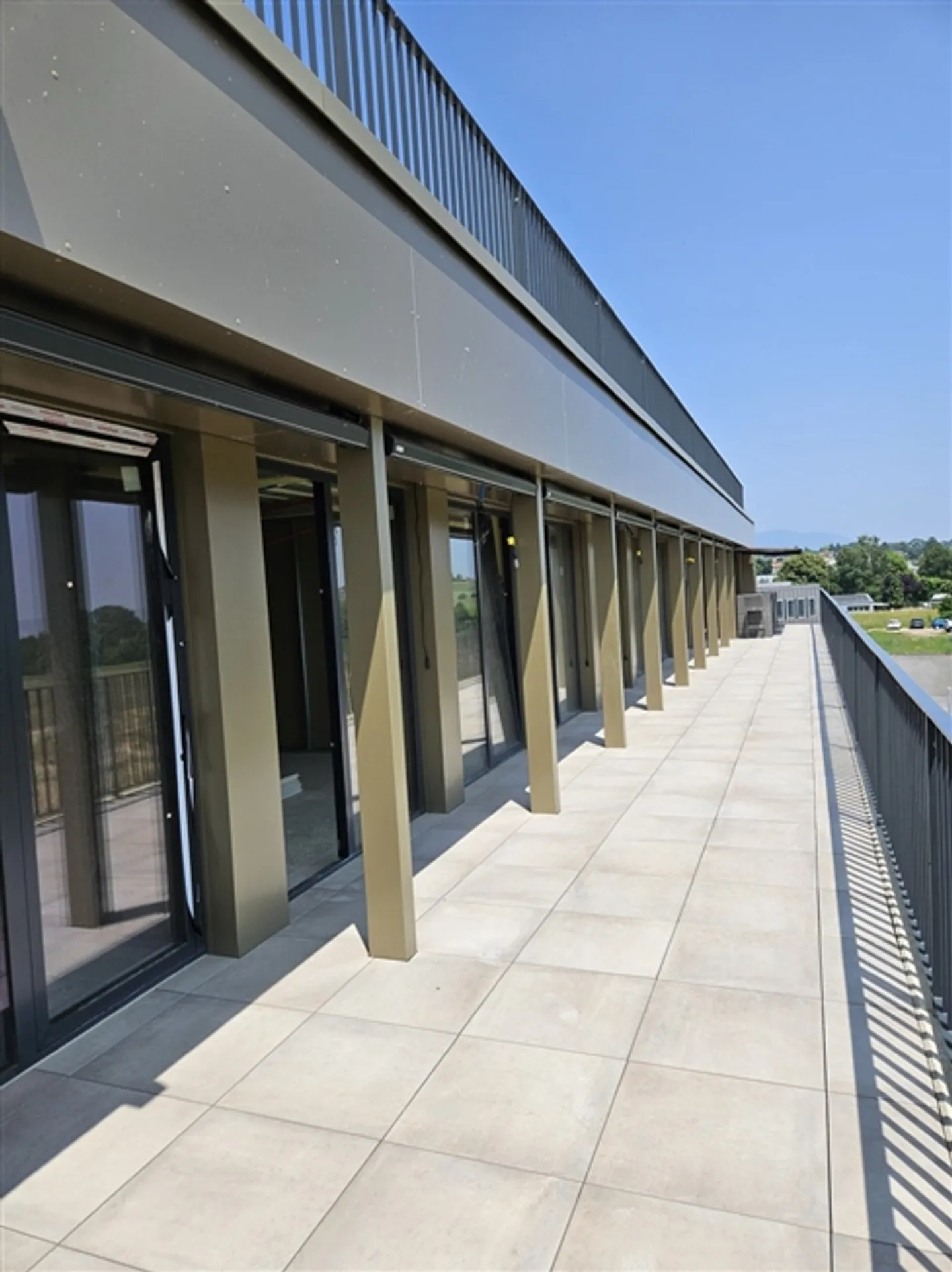 «Gewerbeflächen im Bau in Bevaix» - Foto 3 von 6