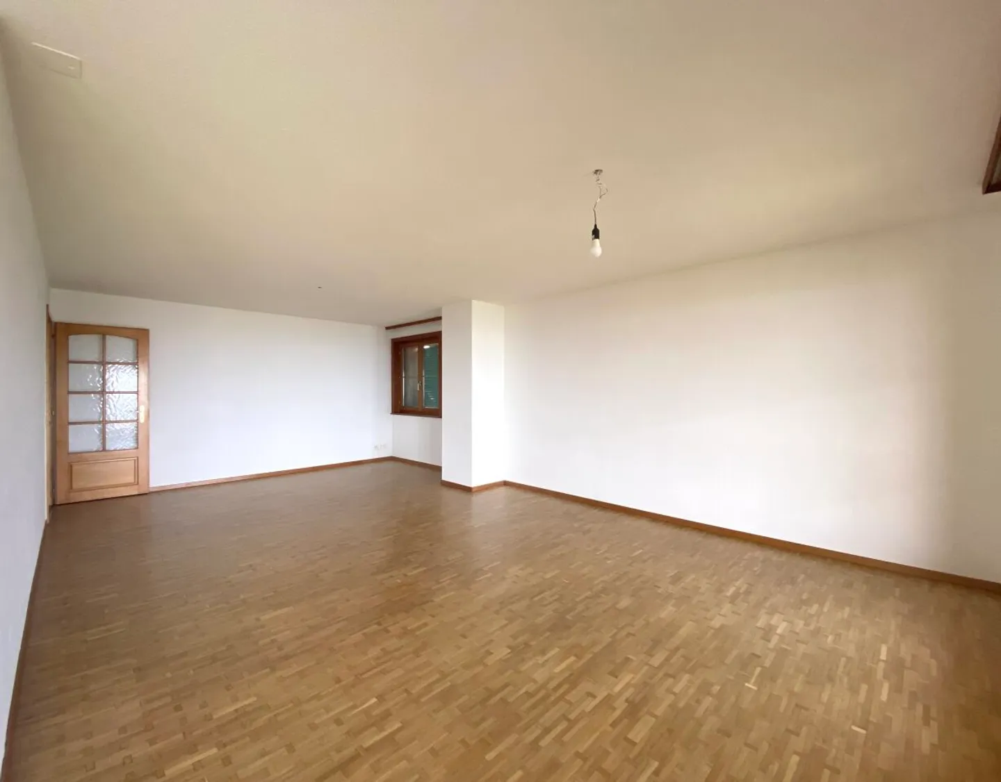 Apartment 4.5 rooms - Photo 3 of 13