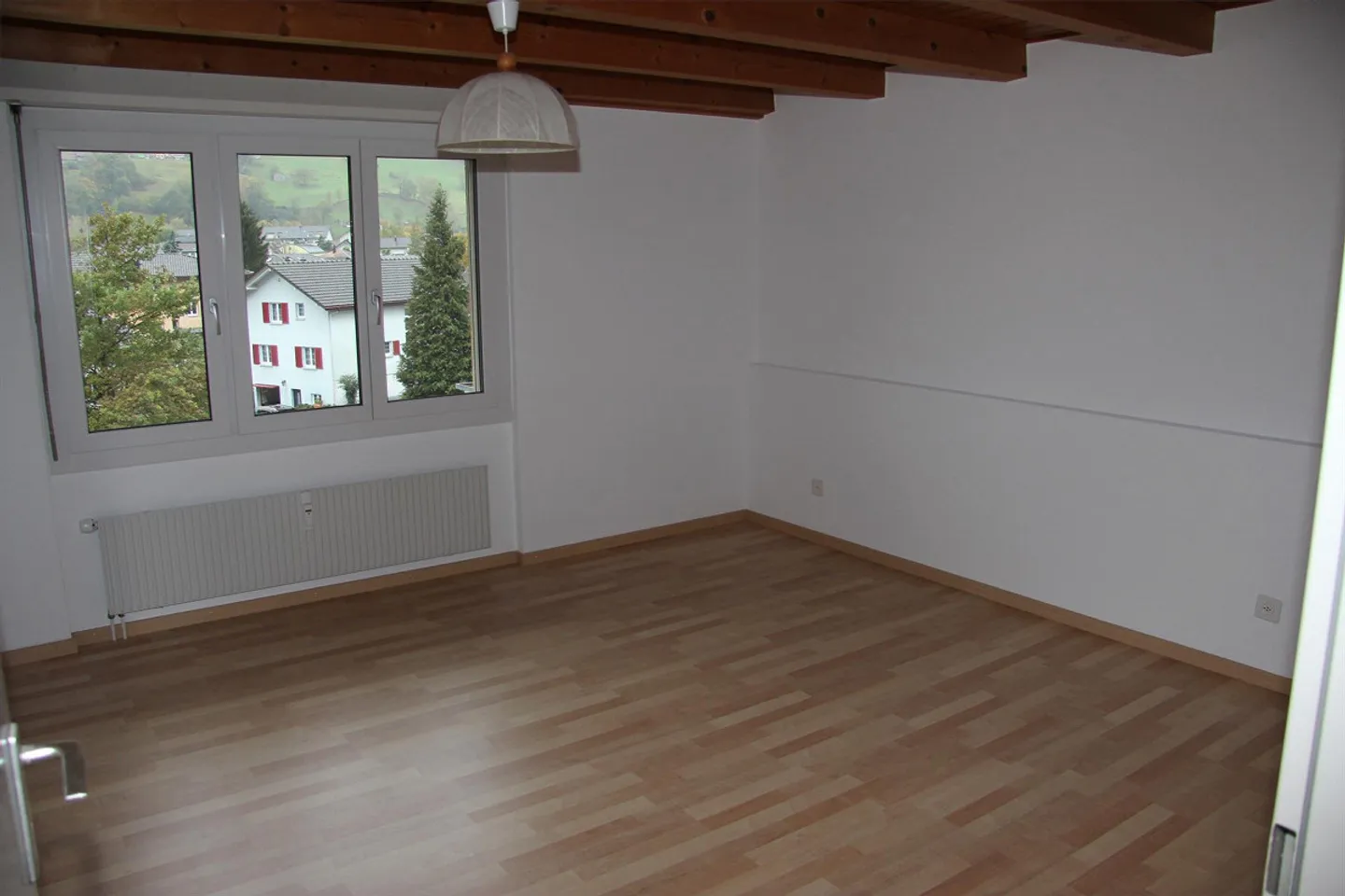 2 1/2 Room Apartment - Photo 4 of 9