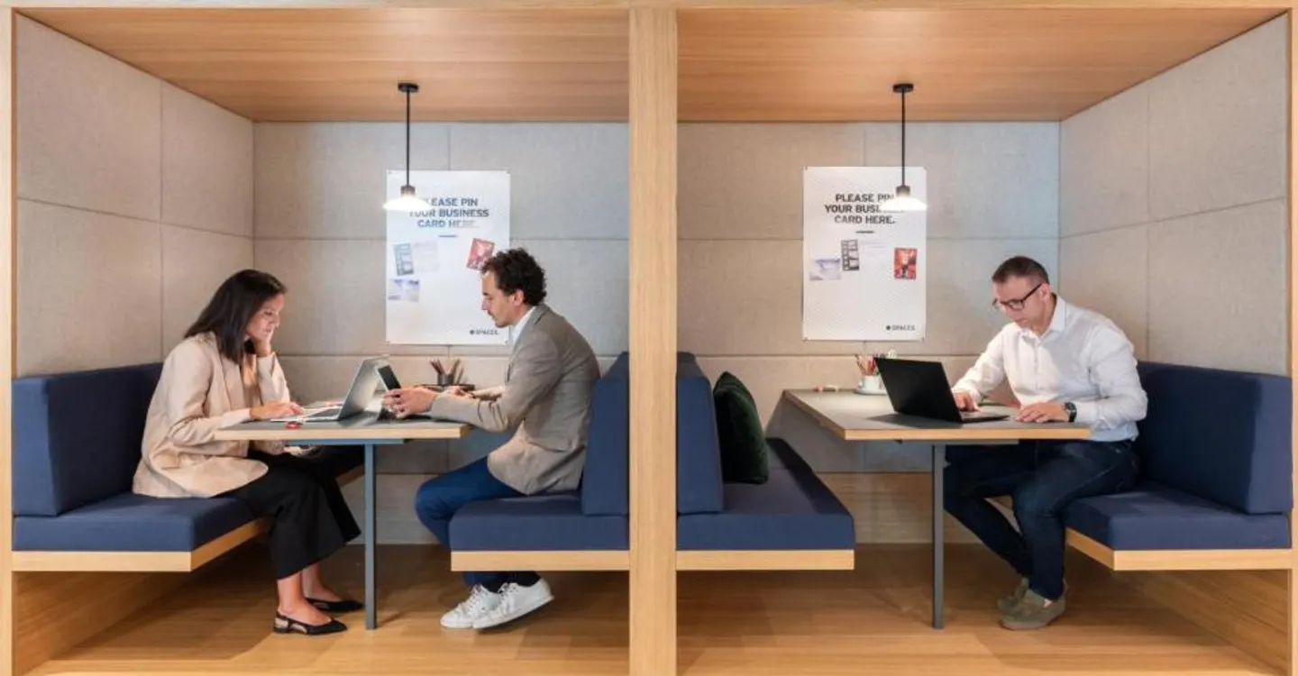Bureau de coworking moderne - Photo 3 sur 6