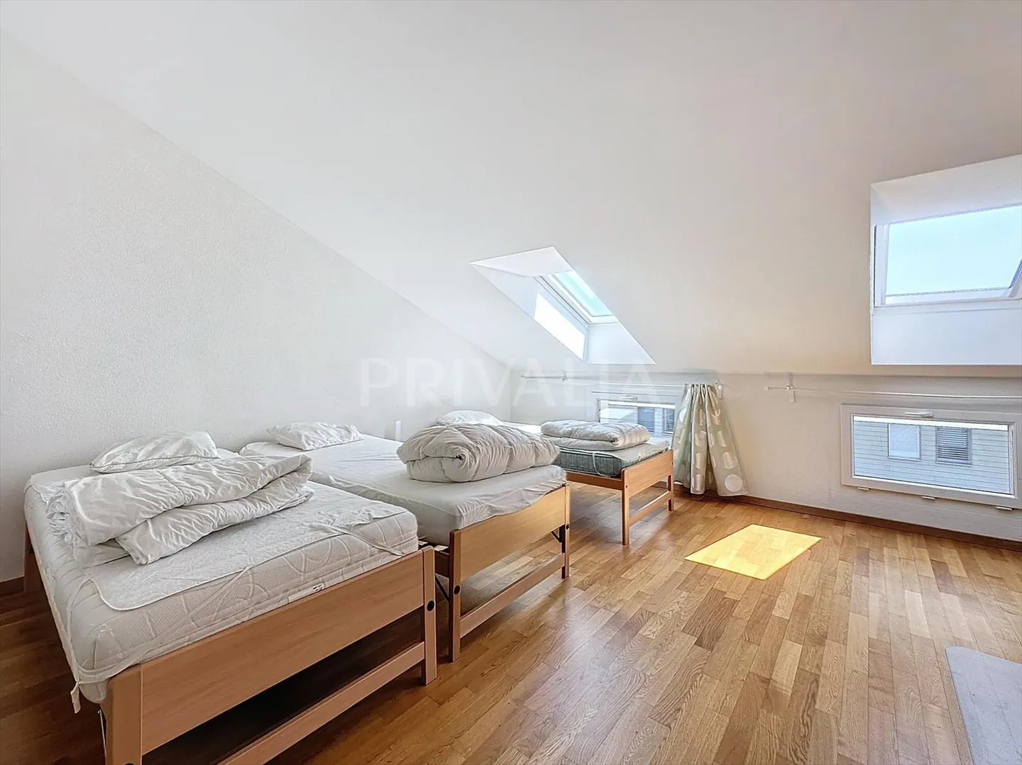 Elegante zeitgenössische angrenzende Villa in den Höhenlagen von Morges - Foto 10 von 12
