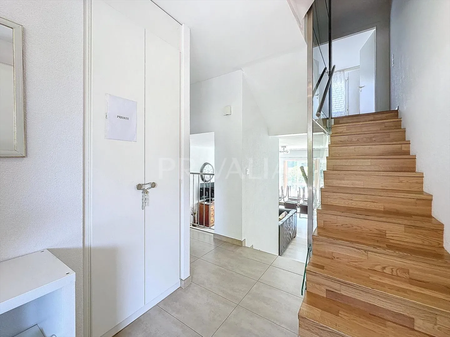 Elegante zeitgenössische angrenzende Villa in den Höhenlagen von Morges - Foto 5 von 12