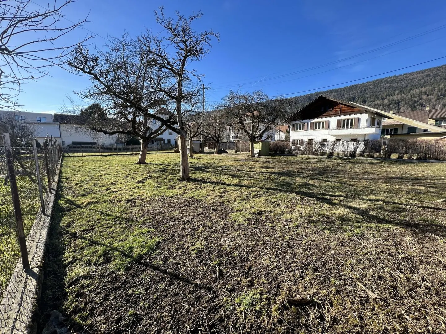 Terreno edificabile nel centro del villaggio - Foto 1 di 4