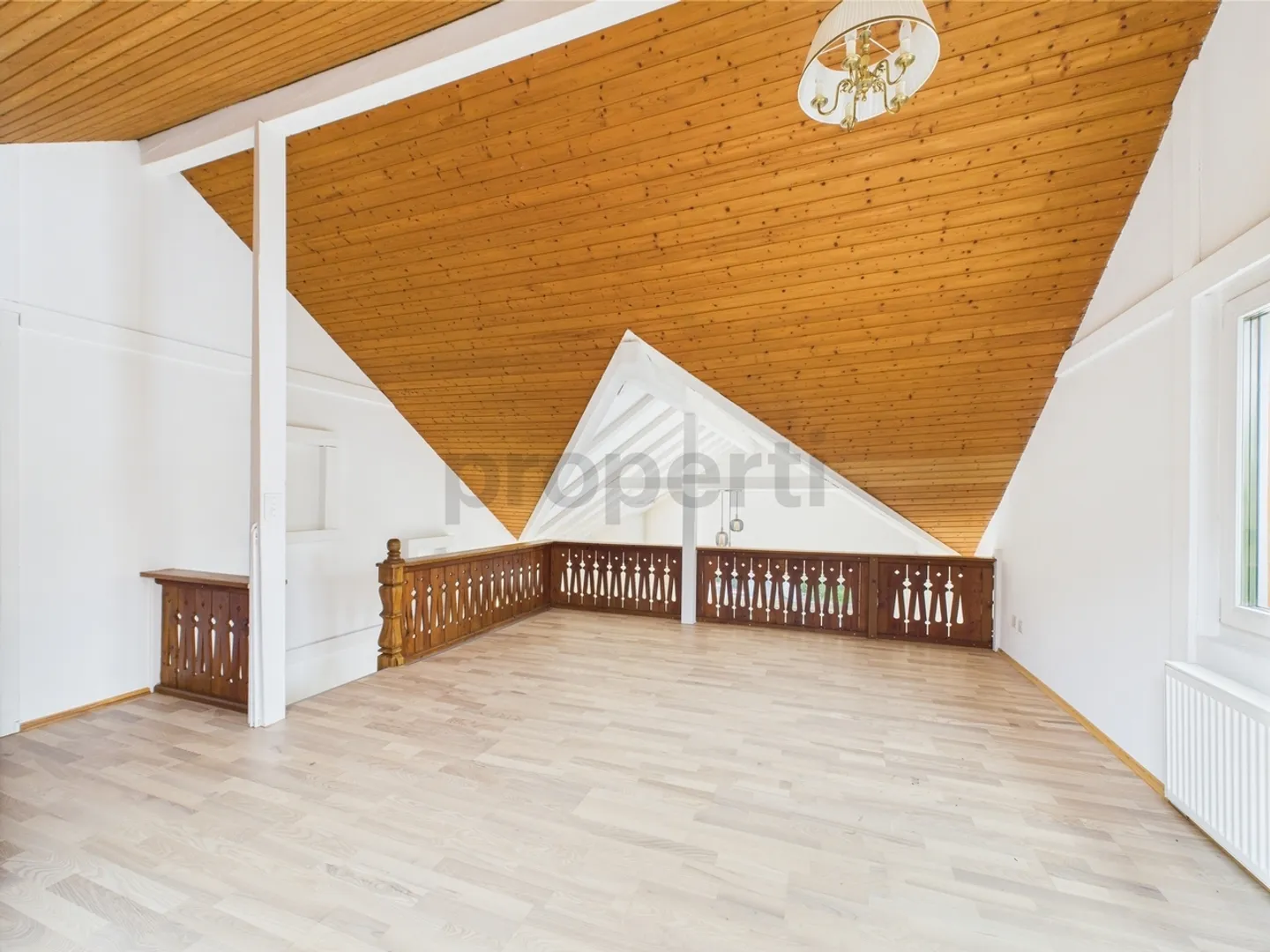 Outstanding 7.5-room single-family house in Reigoldswil, Canton BL - Photo 5 of 9