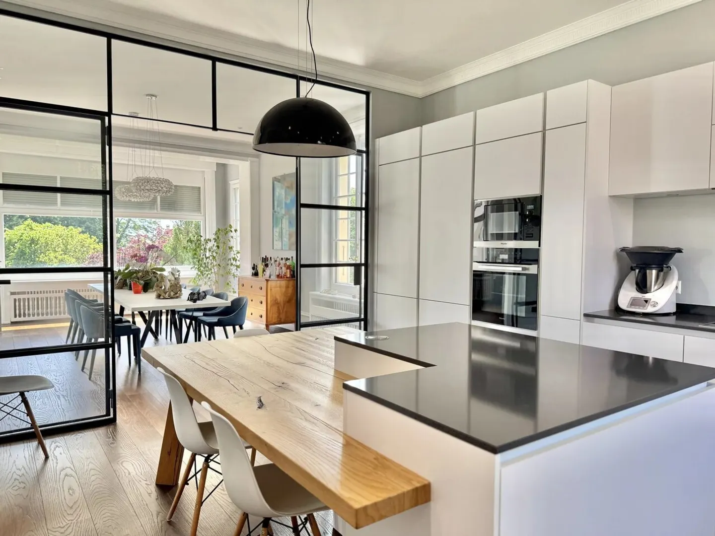 Exceptional House in Lausanne - Photo 9 of 13
