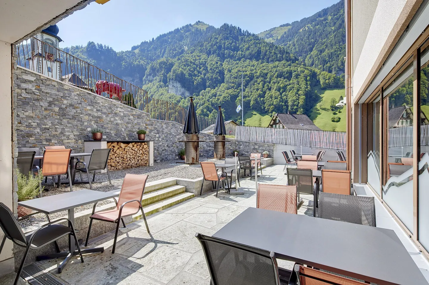 Melchtal - Penthouse in the Heart of the Swiss Mountains - Photo 24 of 27