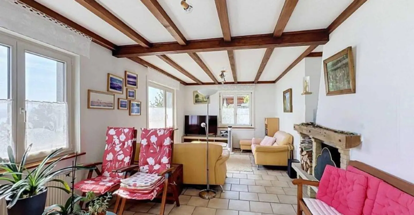 Einfamilienhaus mit 4,5 Zimmern, Terrasse und unabhängigem Studio - Foto 2 von 12