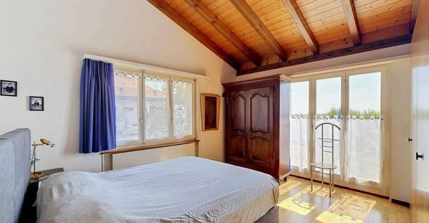 Einfamilienhaus mit 4,5 Zimmern, Terrasse und unabhängigem Studio - Foto 3 von 12