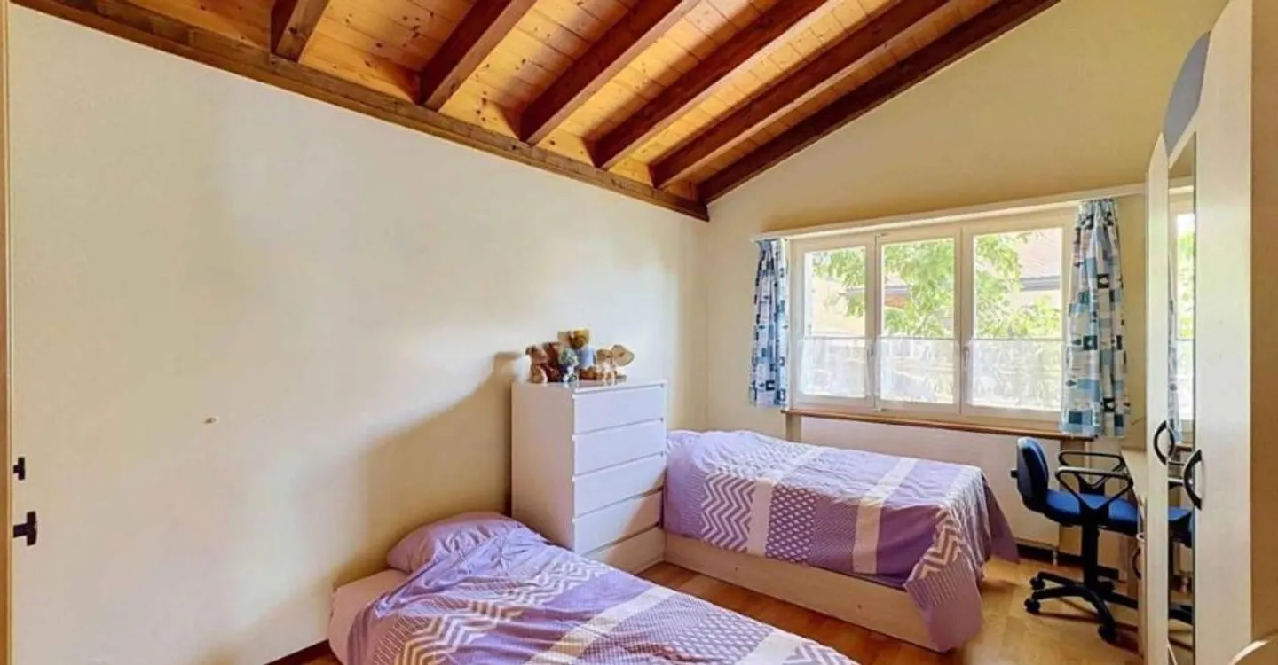 Einfamilienhaus mit 4,5 Zimmern, Terrasse und unabhängigem Studio - Foto 4 von 12