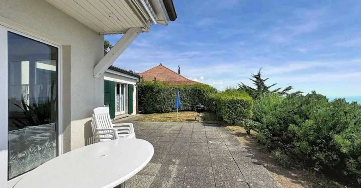 Einfamilienhaus mit 4,5 Zimmern, Terrasse und unabhängigem Studio - Foto 10 von 12