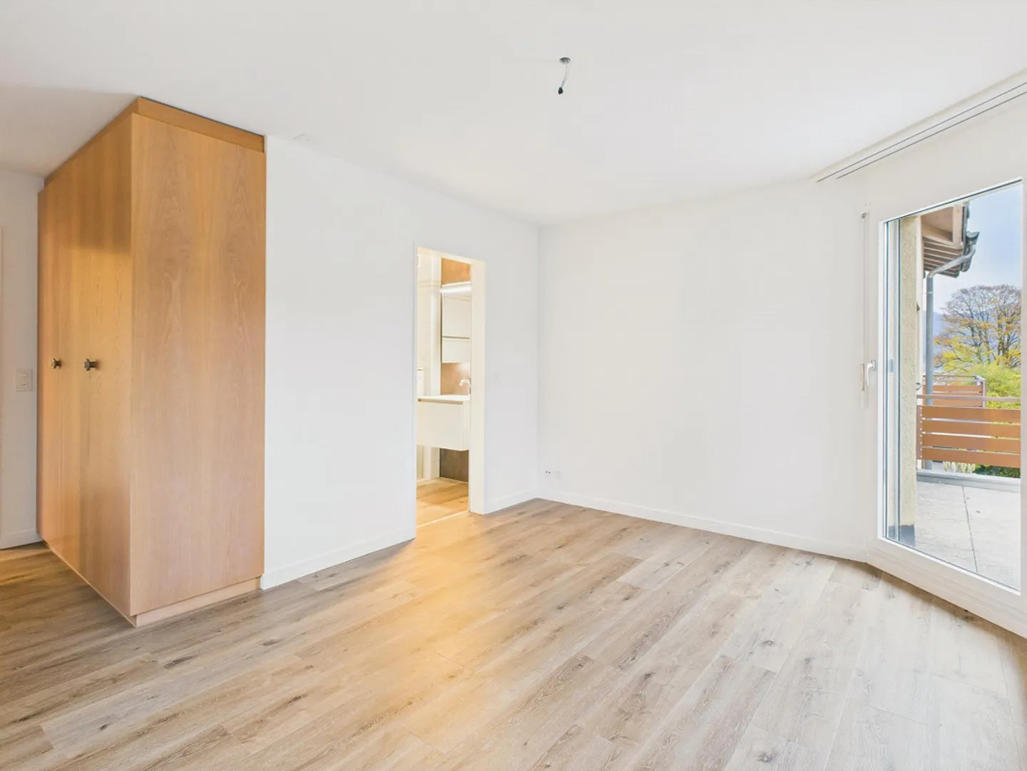 Appartamento attico da sogno con vista sul lago a Hergiswil NW - Foto 7 di 14