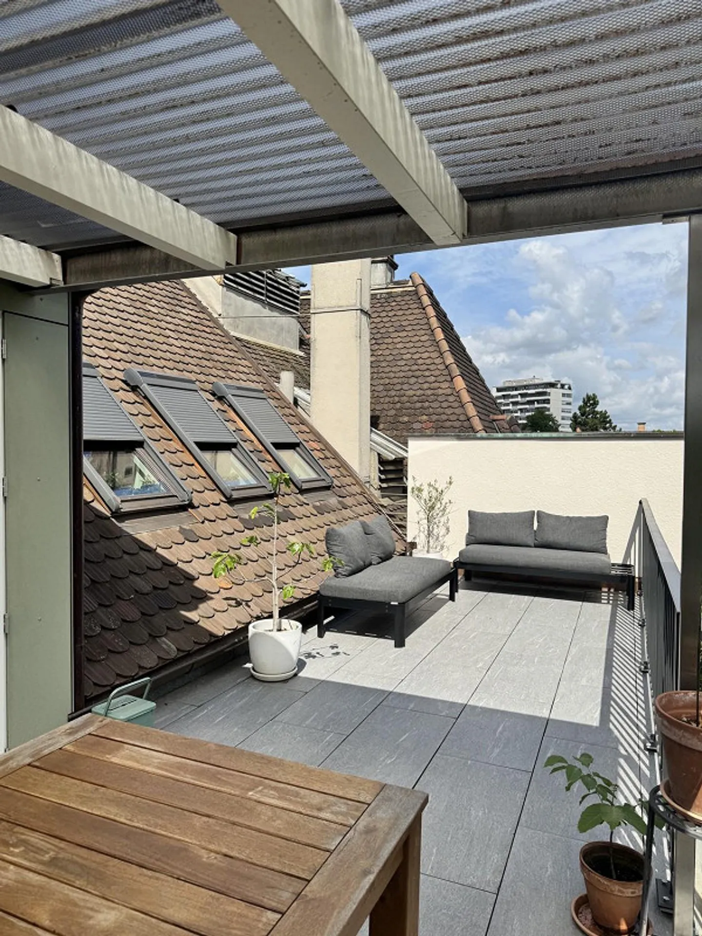 Vie de type loft au-dessus des toits de la ville - Photo 11 sur 13