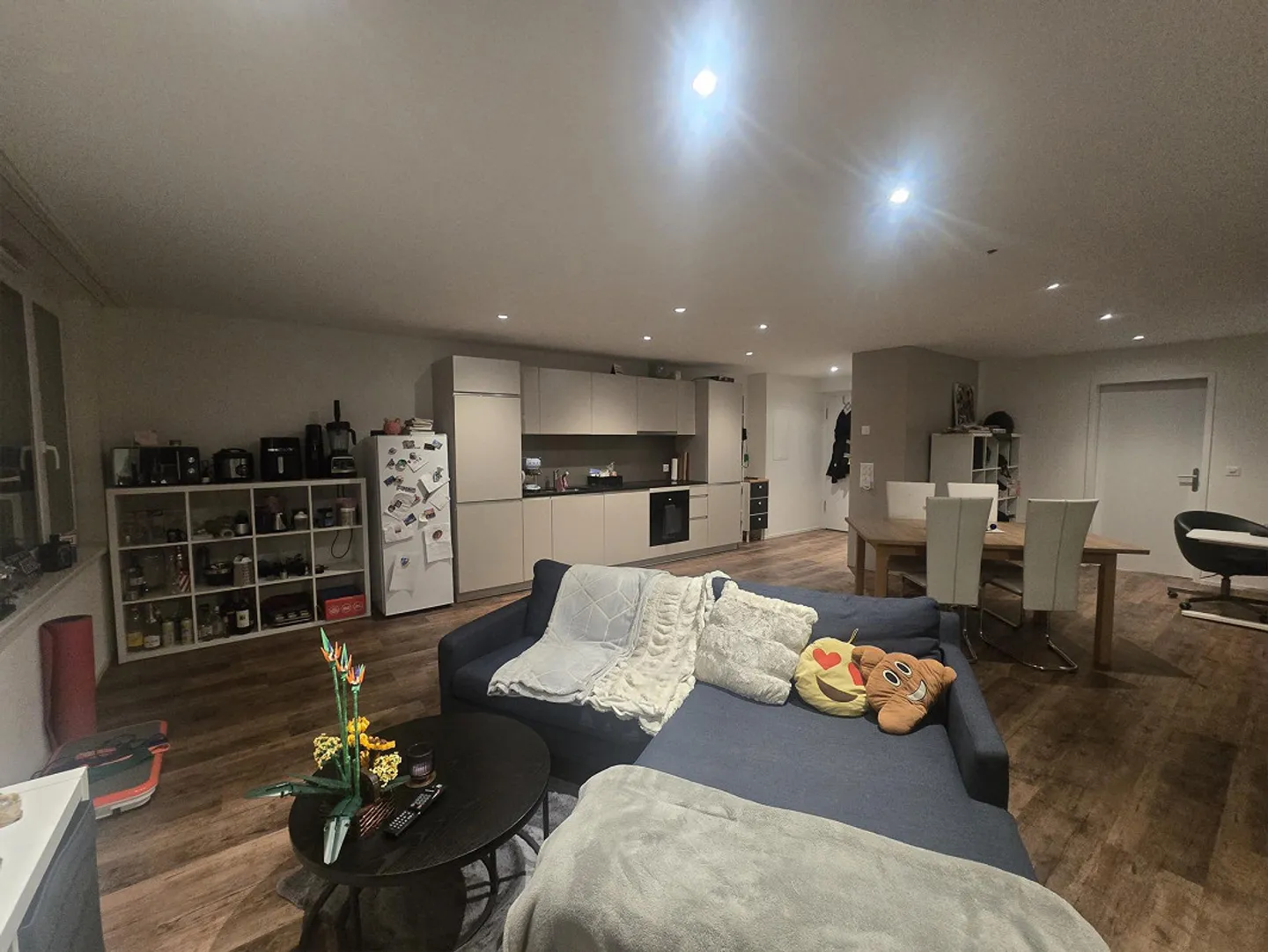 Charmant appartement 2.5 pièces - Photo 2 sur 9