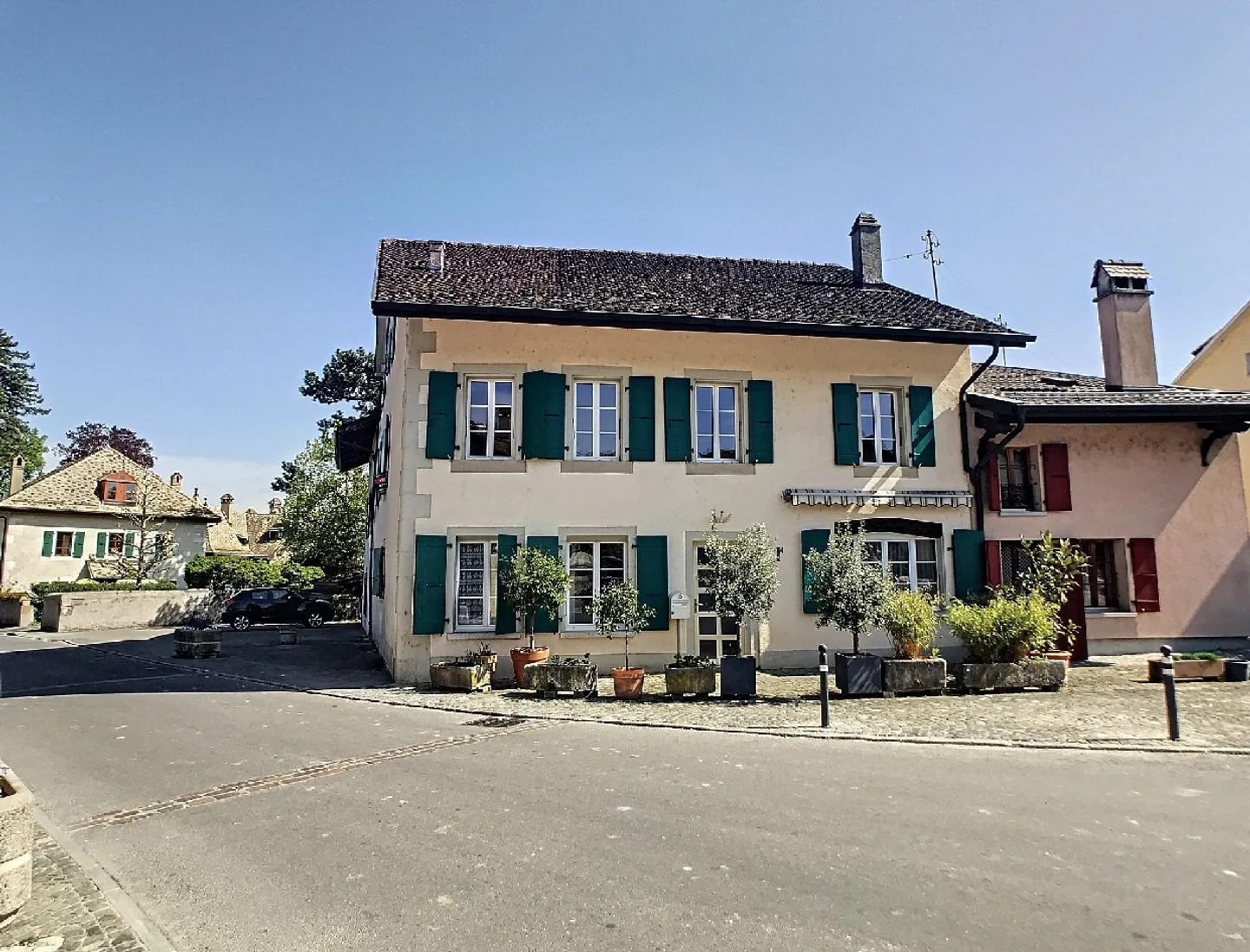 Affascinante Casa Familiare Vicino alla Stazione - Foto 1 di 3