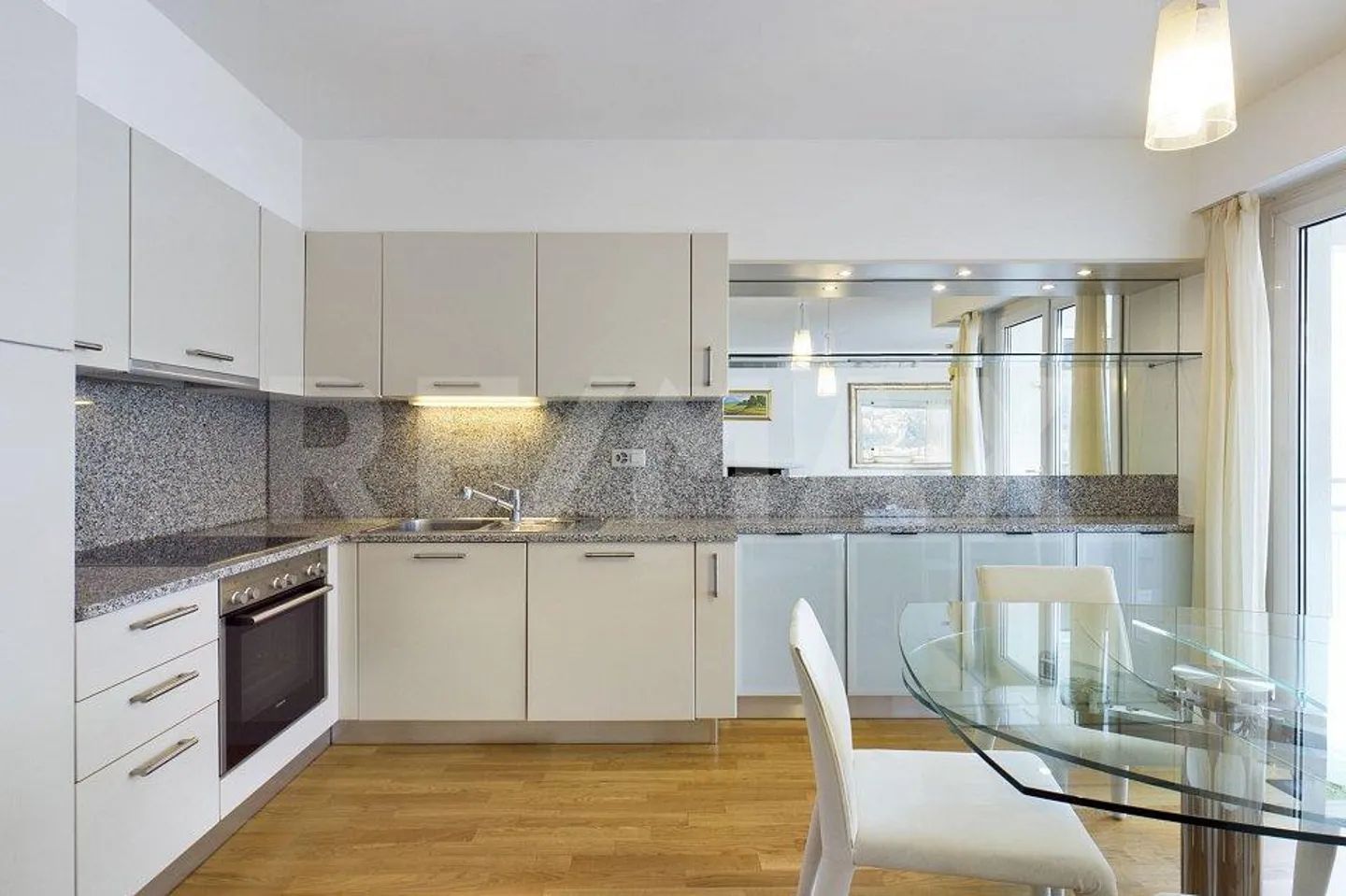 Elegante Wohnung mit Blick auf Lugano und den See - Foto 8 von 13